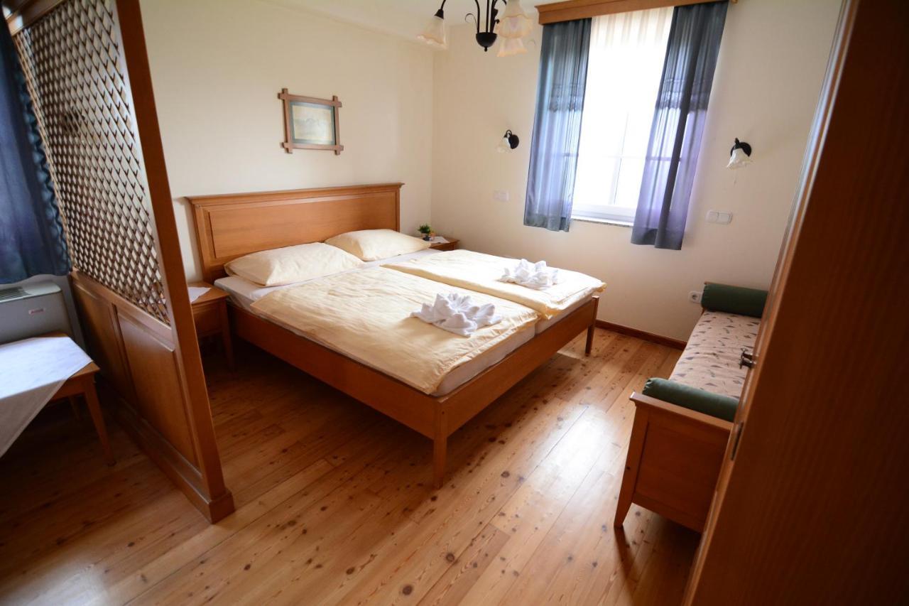 Gostisce Vinski Hram Hotel Ivanjkovci Екстериор снимка